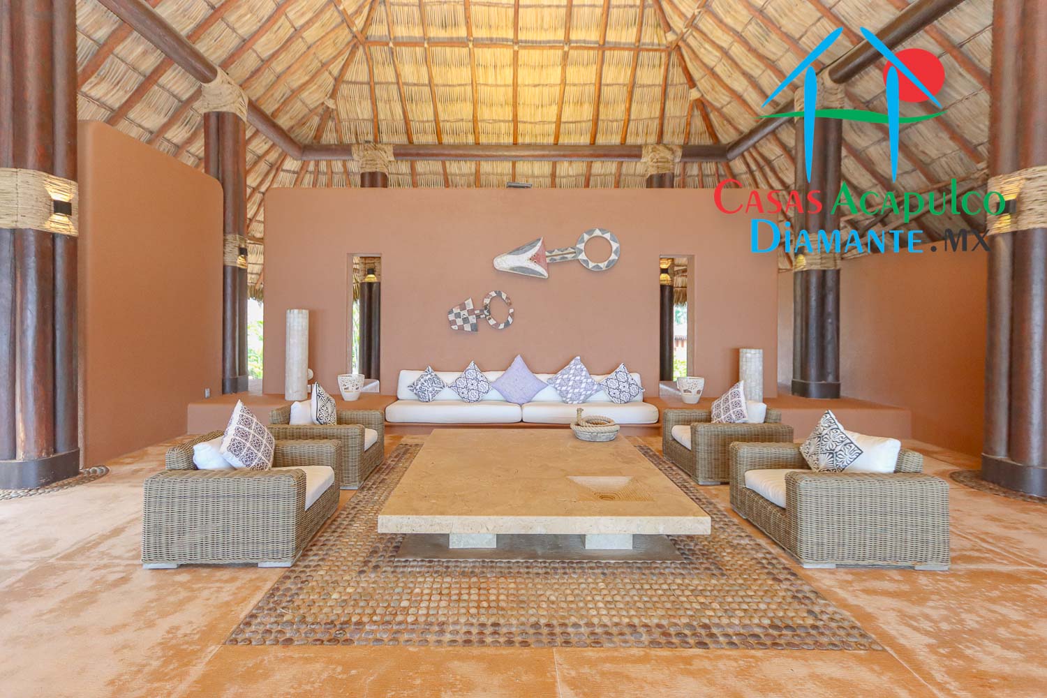 Tres Vidas Casa Mía - Sala abierta 1